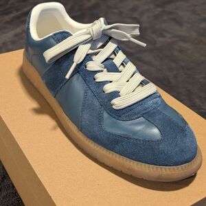 Steve Madden Blue Sneakers